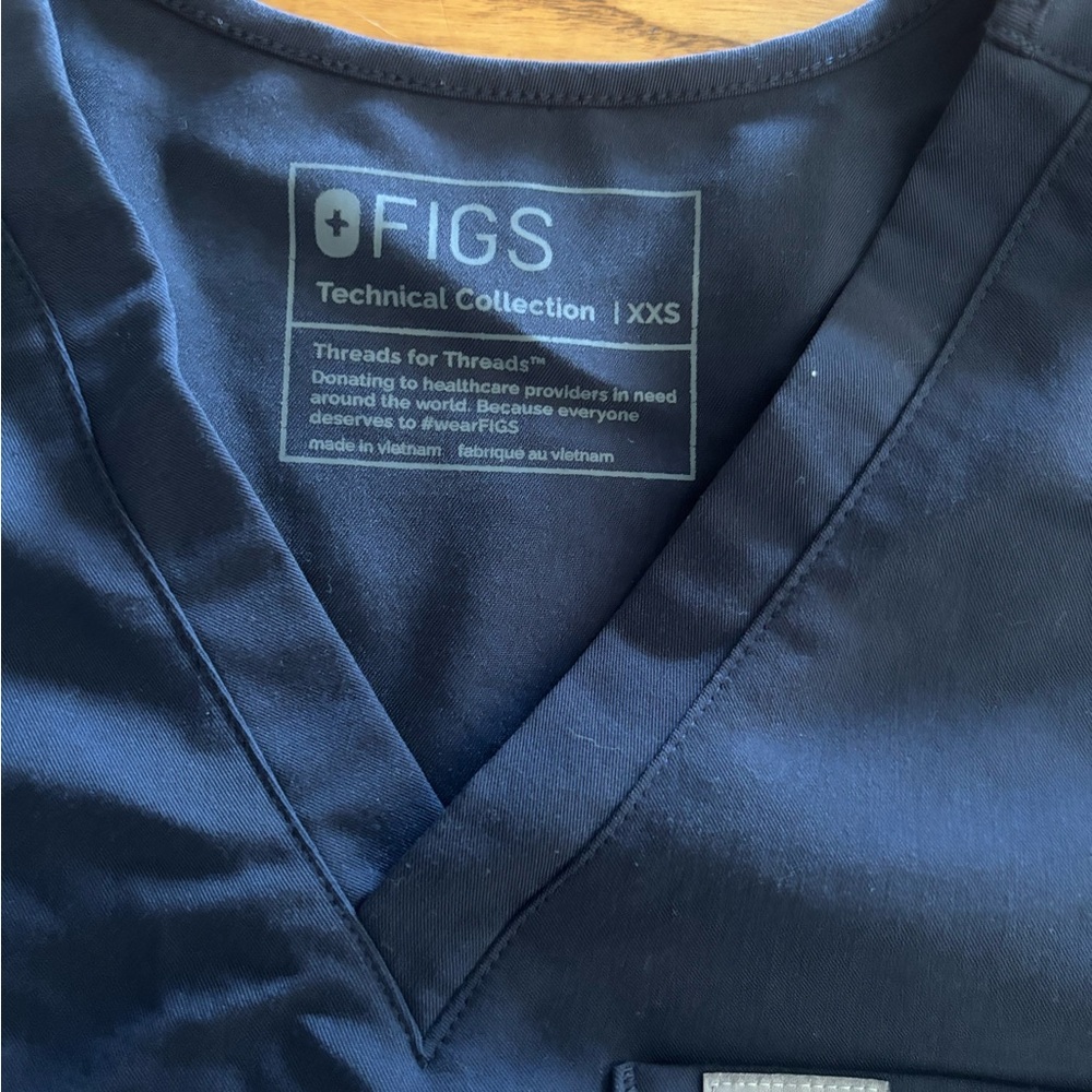 Dark grey figs XXS Catarina top and